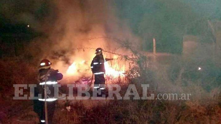 Intenso trabajo de Bomberos Voluntarios de Loreto durante la noche