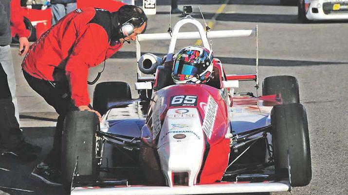 Valentino Bica quiere dar pelea en la foacutermula plus