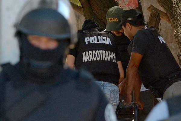 Captura nacional e internacional para capo en drogas estiradas con pastillas