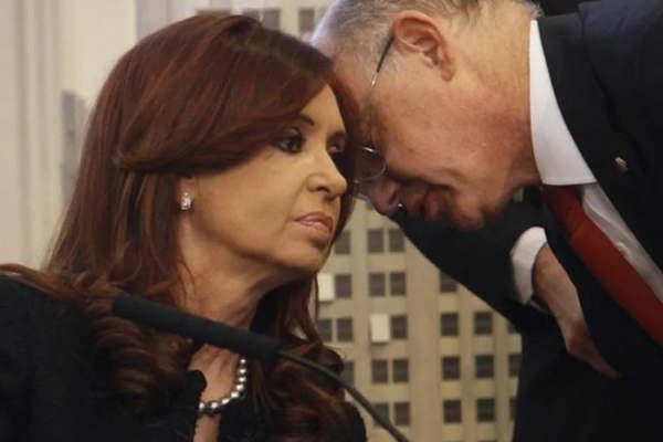 Amia- piden indagar  a Cristina Kirchner  por encubrimiento