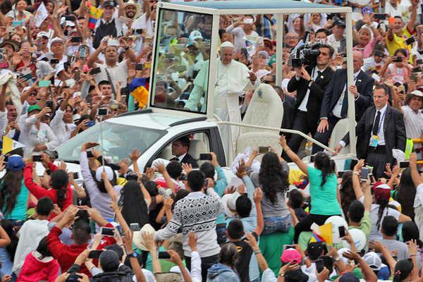 El papa Francisco en Colombia- Sin reconciliacioacuten la paz seraacute un fracaso 
