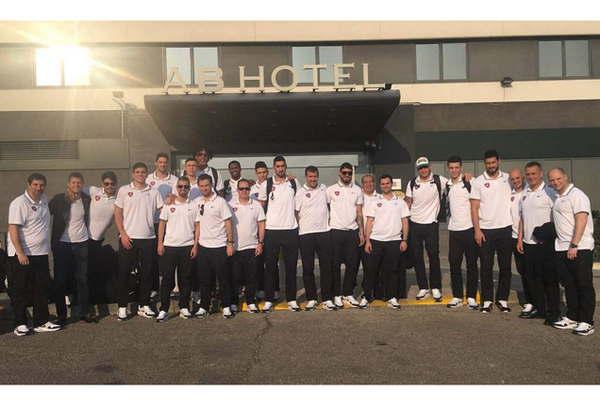 Deck y Aguirre ya estaacuten en Madrid