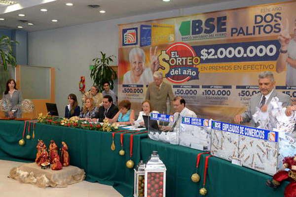 Banco Santiago del Estero y Tarjeta Sol repartiraacuten 2500000 en el Sorteo del Antildeo