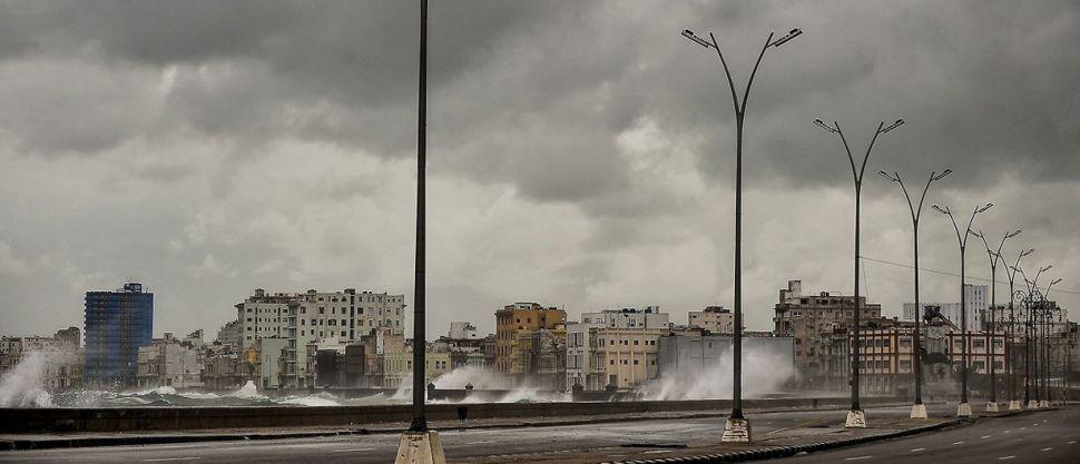 EN VIVO  El Huracaacuten Irma recuperoacute fuerza y llegoacute a Miami
