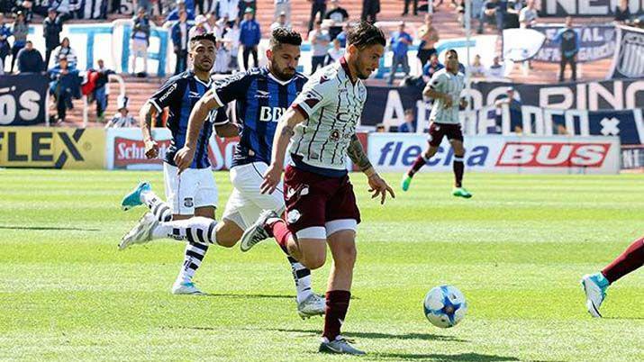 Con uno menos Godoy Cruz vencioacute a Talleres en el final