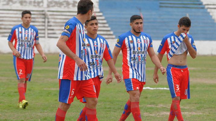Unioacuten Santiago juega ante Andino