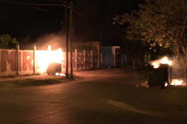 Con dos nuevos ataques suman 55 los contenedores de residuos que fueron quemados en la ciudad