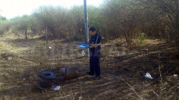 Nintildeos encontraron a un joven ahorcado mientras hondeaban en el monte