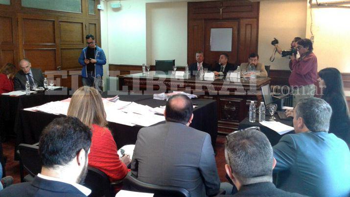 Cruzada Santiaguentildea impugnoacute la presentacioacuten de Cambiemos