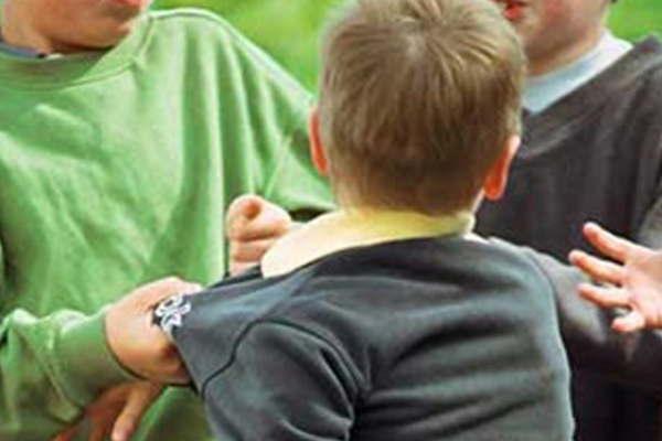 Dos chicos de 6 y 9 antildeos habriacutean abusado de un nene de 7 en la zona Oeste