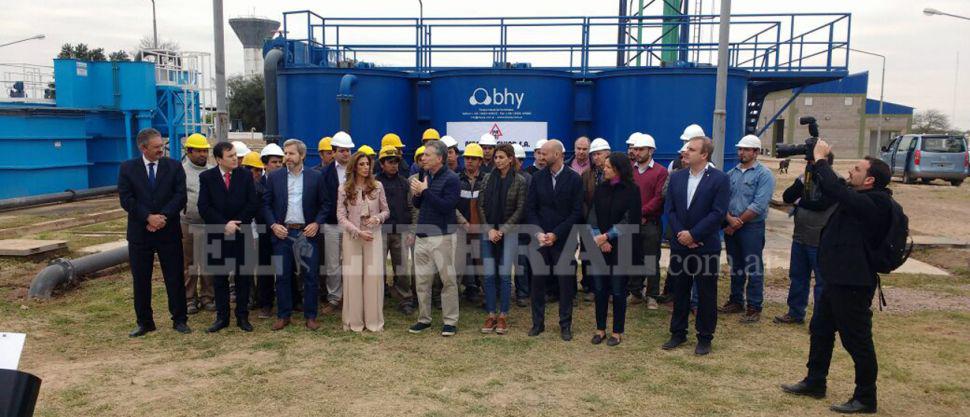 Mauricio Macri y Claudia de Zamora inauguraron la planta potabilizador en Quimiliacute