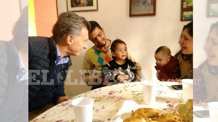 Mauricio Macri almorzoacute con Mabel y su familia en Selva