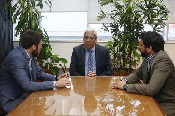 El vicegobernador Neder se entrevistoacute  con los responsables  de Grooming Argentina