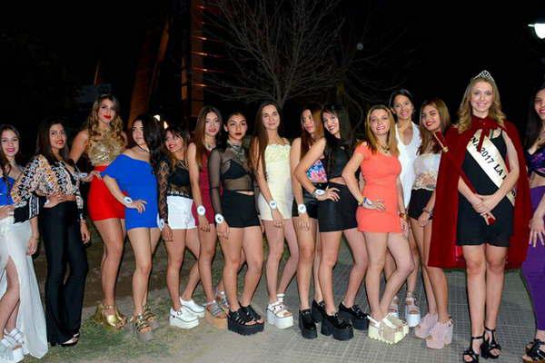 Hoy desde las 20 tendraacute lugar la eleccioacuten de la Reina de La Banda 2017