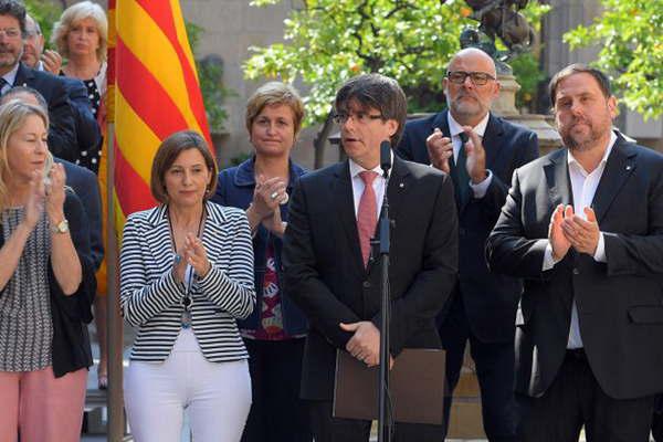 El presidente de Cataluntildea lanzoacute el refereacutendum