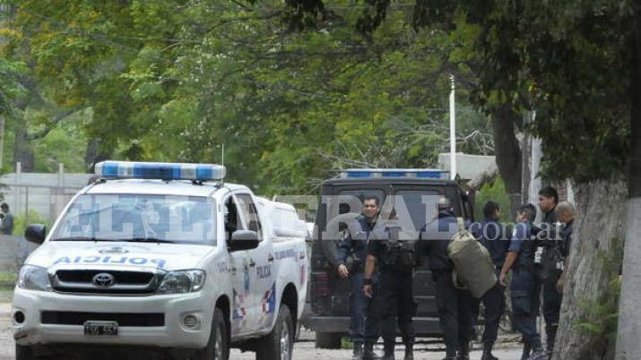 Desbaratan banda que distribuiacutea estupefacientes