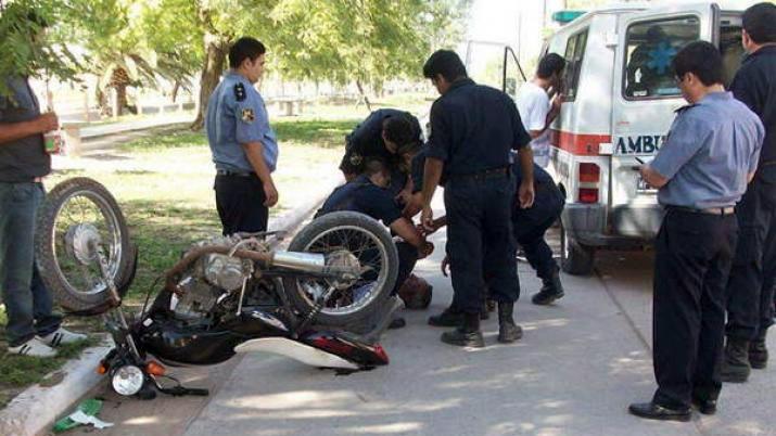 Traacutegico derrape- motociclista murioacute en Avenida Coloacuten Sur