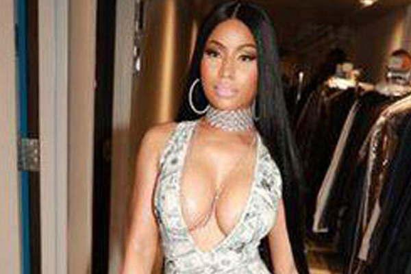 Xipolitakis acusoacute de plagio a Minaj