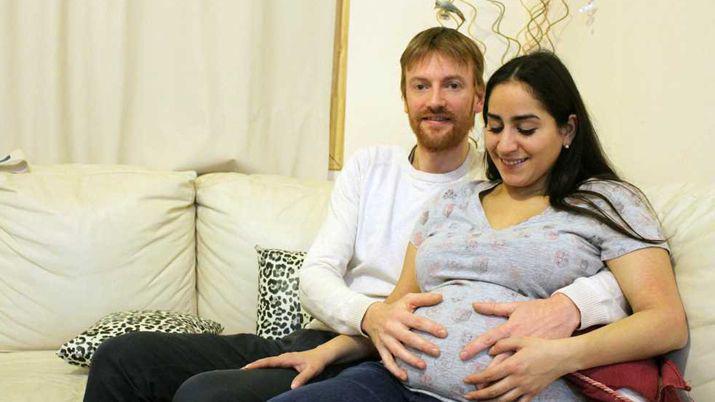 Una santiaguentildea embarazada de mellizos y gemelos a la vez