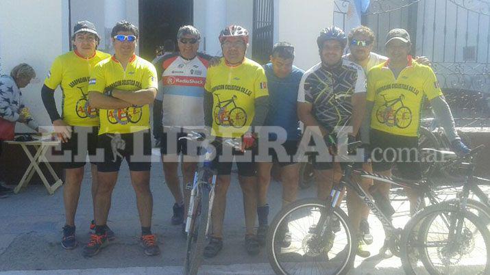 Mailiacuten comienza a recibir a los peregrinos en su fiesta chica