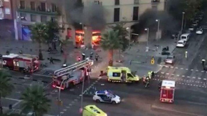 Diecinueve heridos tras explosioacuten en una panaderiacutea de Barcelona