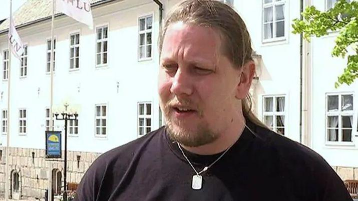 Violaron a un poliacutetico por ser socialista y feminista