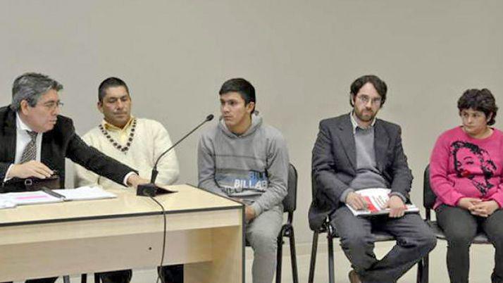 Diario negro de una nintildea-madre violada y embarazada por su padrastro y sus seis hermanos