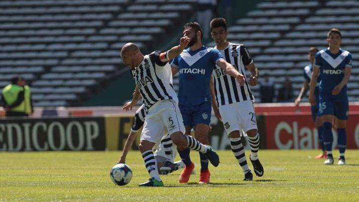 Talleres y Veacutelez empataron en Coacuterdoba