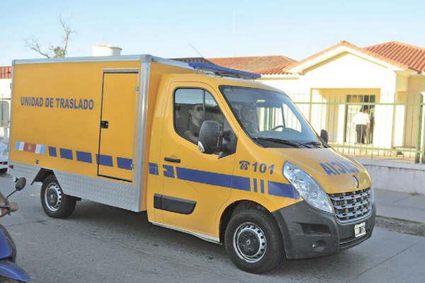 Una mujer encontroacute a su madre muerta en su precaria vivienda