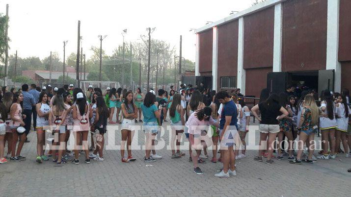 Ante un gran despliegue policial dieron inicio las estudiantinas