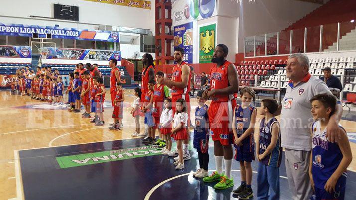 Quimsa presentó su plantel y la nueva indumentaria