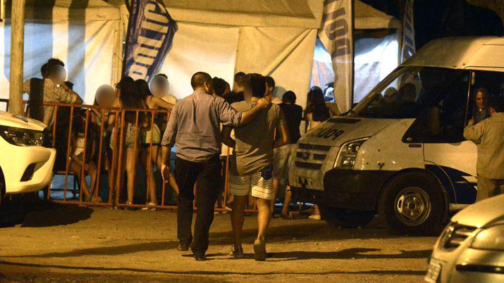 Policiacuteas e inspectores se preparan para un segundo diacutea de estudiantinas