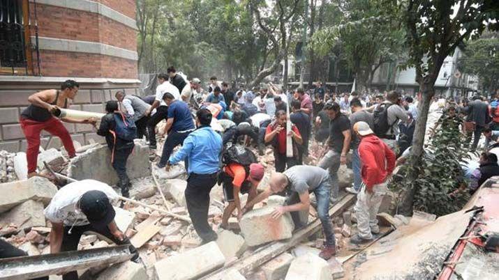 Meacutexico fue sacudido por un sismo de 71