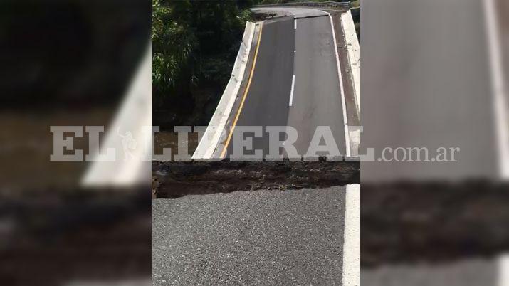 VIDEO  Asiacute quedoacute la autopista en Cuernavaca tras el temblor