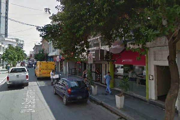 Dos hombres se llevan US 80 mil de un sirio con el cuento del tiacuteo