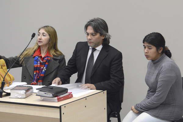 Prisioacuten domiciliaria para joven que habriacutea fracturado a su hija