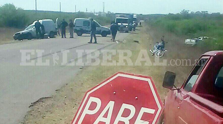 Colisioacuten entre una camioneta y un utilitario en Sumampa