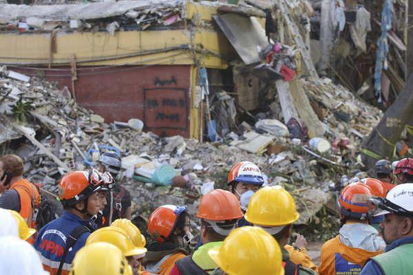 Fallecieron otras tres personas en un nuevo sismo