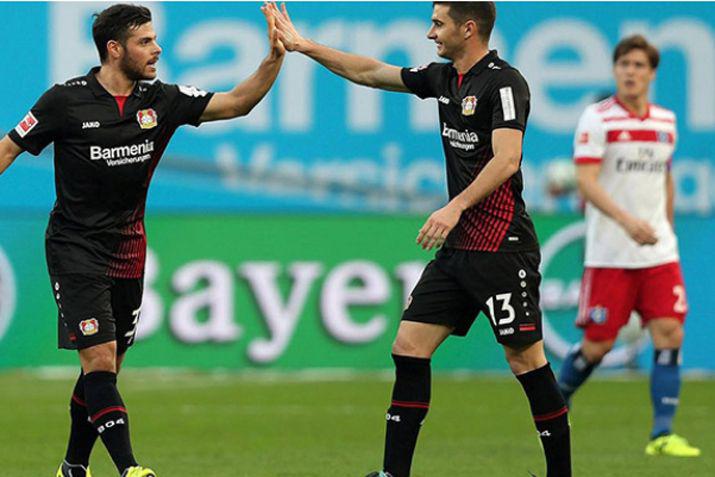 Alario debutó con un gol en el triunfo del Bayer Leverkusen