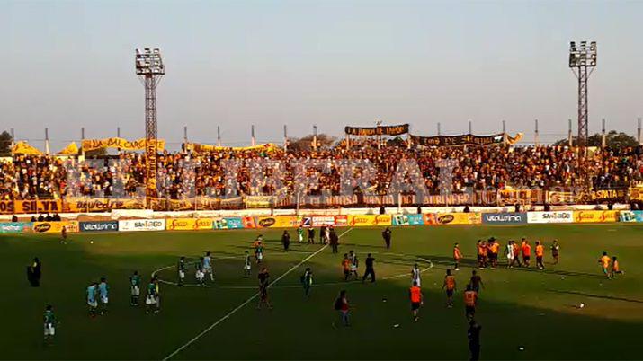 VIDEO  Asiacute se vivioacute el triunfo de Mitre en el estadio