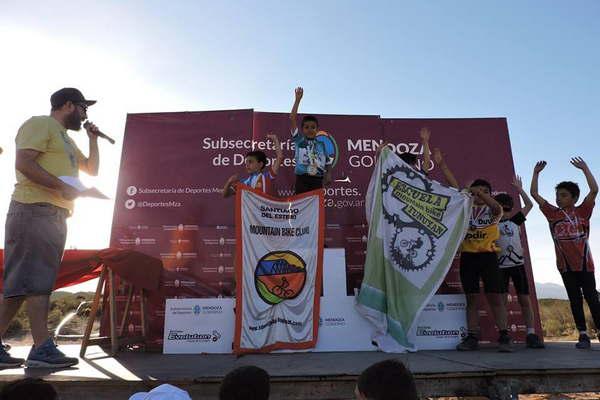 Suaacuterez y Paz campeones argentinos en Mendoza