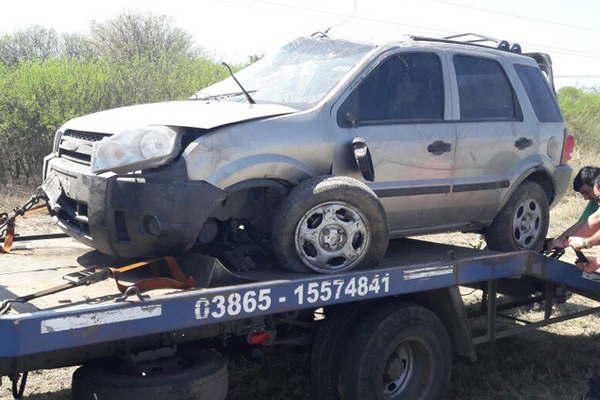 Tucumanos heridos en accidente cuando viajaban a Coacuterdoba 