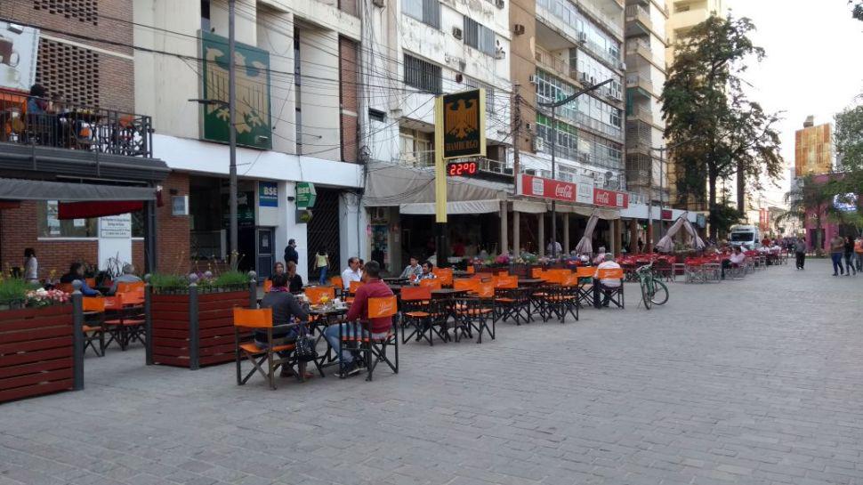 Hoy los empleados de comercio festejan su diacutea y los negocios estaraacuten cerrados