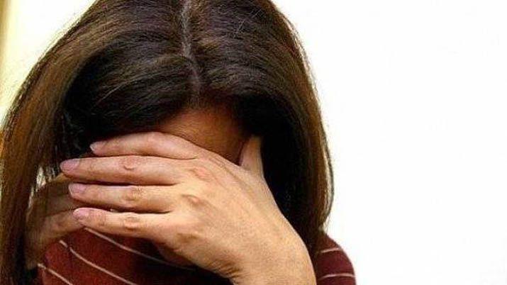 La mujer fue auxiliada por los vecinos