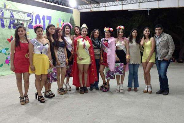 Exitosa celebracioacuten de los estudiantes