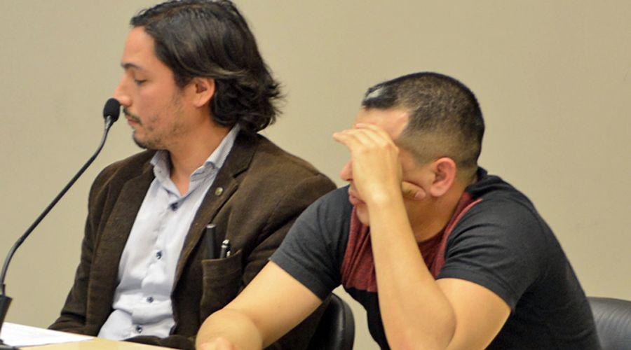 Policiacutea apaleoacute a su novia acusaacutendola de una infidelidad