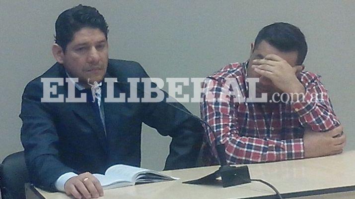 Prorrogan la detencioacuten de conocido chef por golpear a su novia