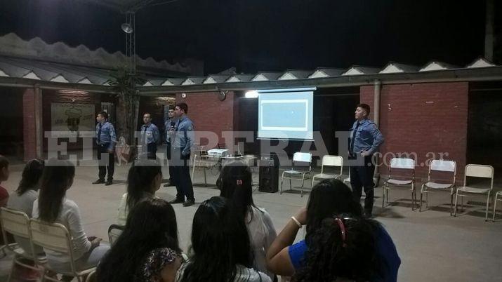 Concientizan a alumnos de Suncho Corral sobre la educacioacuten vial