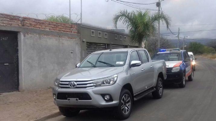 Roban una camioneta 0Km de una concesionaria