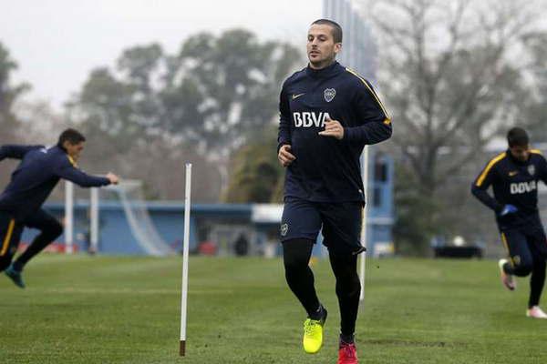 Benedetto estaacute bien y jugaraacute ante el Funebrero
